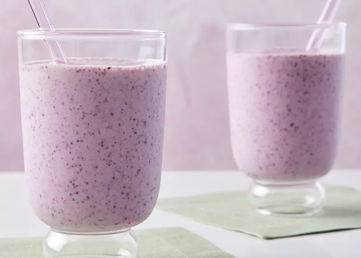 Berry Banana Pregnancy Smoothie