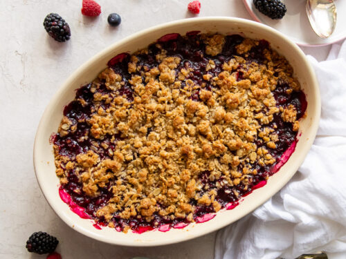 Pregnancy-Friendly Triple Berry Crisp